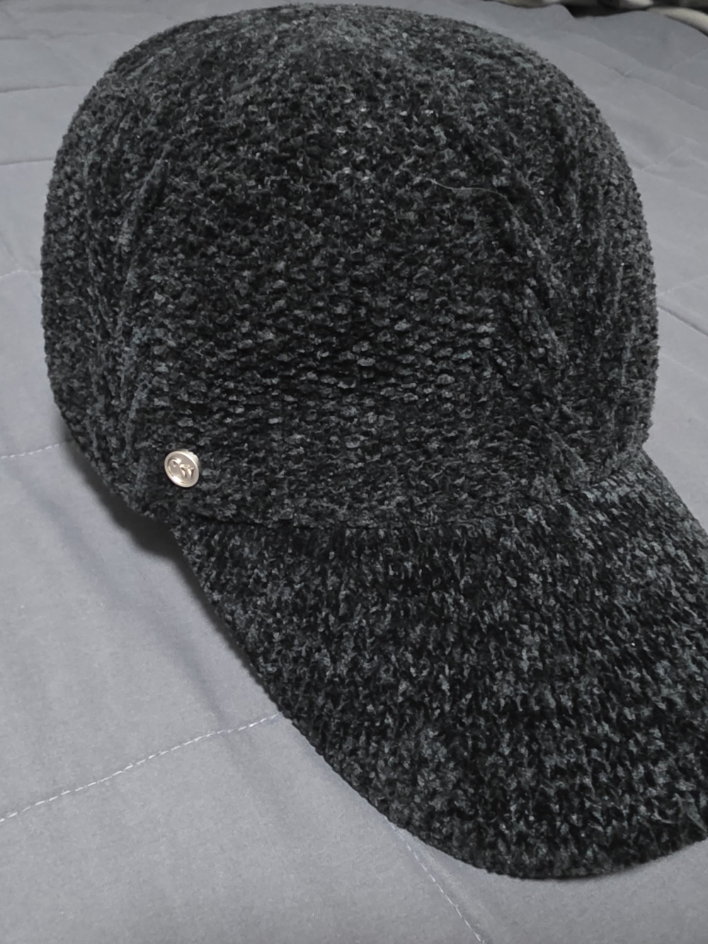 Nine West Black Plush Knit Women's Baseball Cap - Picture 1 of 3